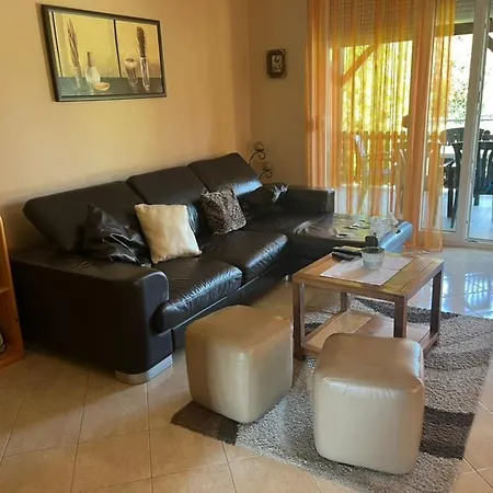 Vikrics Apartment *